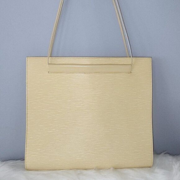 Louis Vuitton Epi Leather Saint Tropez EUC - Picture 1 of 10